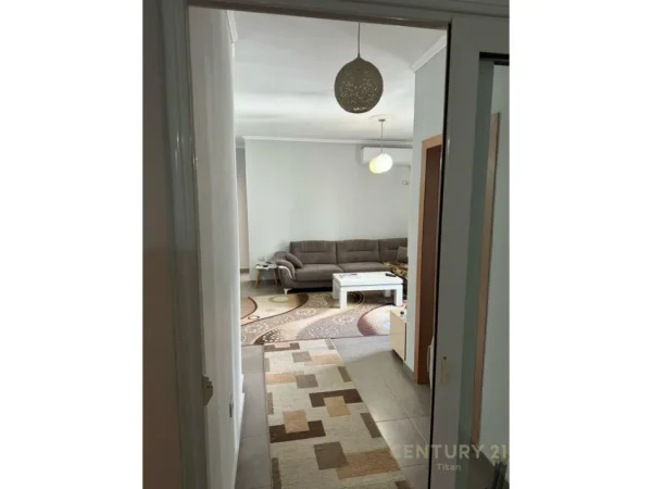 Tirane, shitet apartament 2+1+Ballkon Kati 4, 113 m² 135.000 € (Terminali Veri Jug)