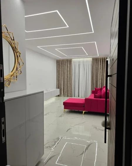 APARTAMENT  1+1 ME QIRA KODRA E DIELLIT  650 €