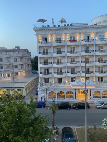 Durres, jepet me qera apartament 1+1+Aneks+Ballkon Kati 3, 60 m² 300 € 