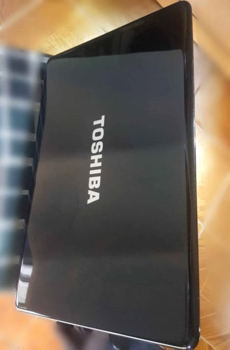 Lushnje, shes Laptop Toshiba Satellite L670-117. -17.3inch. Intel Core i3 330M .6 Gb Ram. 1Tb Hdd (1000G). -90 mij lek te vjetra