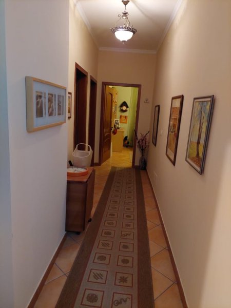 Durres, jepet me qera apartament 2+1+Aneks+Ballkon Kati 4, 140 m² 600 € 