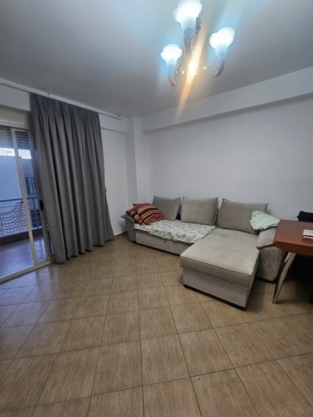 Durres, jepet me qera apartament 1+1+Aneks+Ballkon Kati 5, 75 m² 250 € 