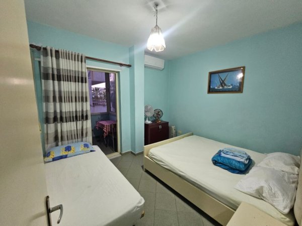 Durres, jepet me qera apartament 1+1+Aneks+Ballkon Kati 2, 55 m² 200 € 