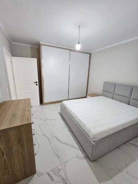 Durres, jepet me qera apartament 1+1+Aneks+Ballkon Kati 1, 300 € 