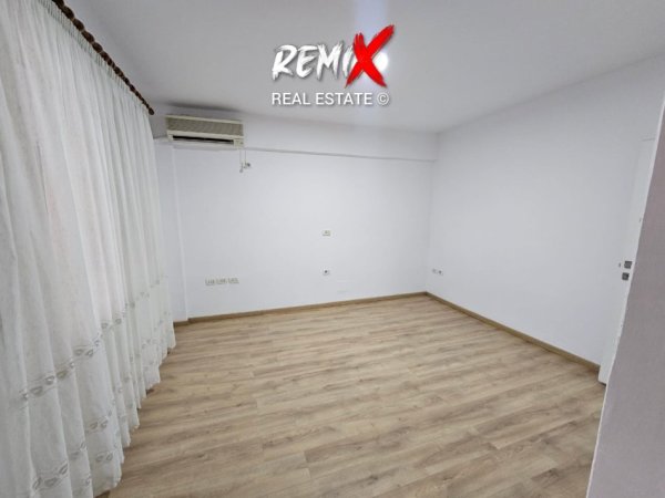 Durres, jepet me qera ambjent biznesi Kati 0, 45 m² 300 € 