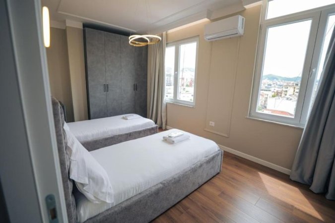 Tirane, shitet apartament 2+1 Kati 7, 106 m² 320.000 € (pranë Stadiumit Dinamo)