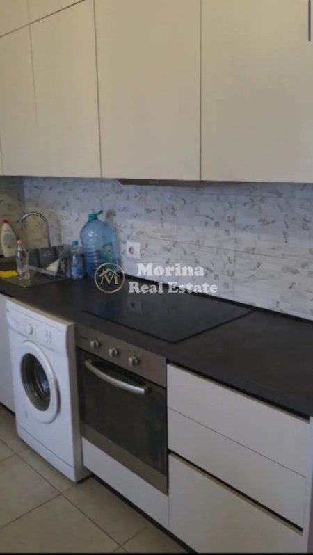 Tirane, jepet me qera apartament 1+1 Kati 4, 50 m² 400 € (Rruga Siri Kodra)