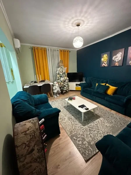Tirane, shitet apartament 1+1 Kati 5, 63 m² 108.000 € (tek Ish Parku)