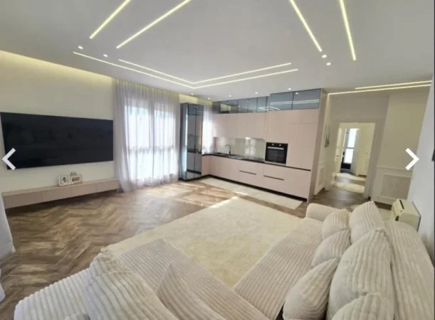 Tirane, shitet apartament 2+1+Ballkon Kati 6, 112 m² 285.000 € (Prane Square21)