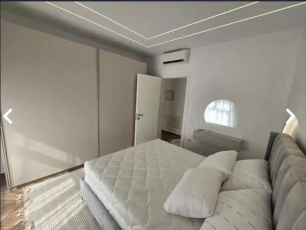 Tirane, shitet apartament 2+1+Ballkon Kati 6, 112 m² 285.000 € (Prane Square21)