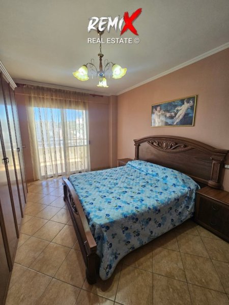 Durres, jepet me qera apartament 3+1+Aneks+Ballkon Kati 12, 120 m² 600 € 