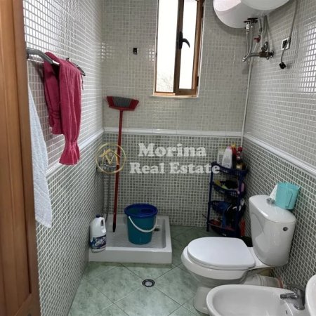 Tirane, jepet me qera apartament 2+1+Ballkon Kati 2, 110 m² 600 € (Qytet Studenti)