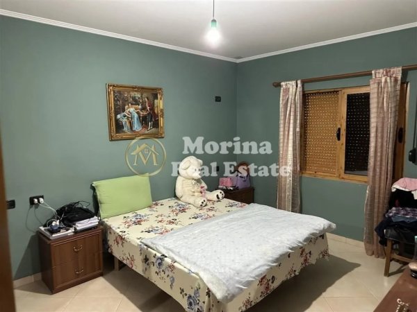 Tirane, jepet me qera apartament 2+1+Ballkon Kati 2, 110 m² 600 € (Qytet Studenti)