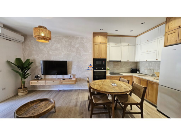 Durres, shitet apartament 2+1+Ballkon Kati 3, 82 m² 230.000 € (SAN PIETRO, GJIRI I LALZIT)