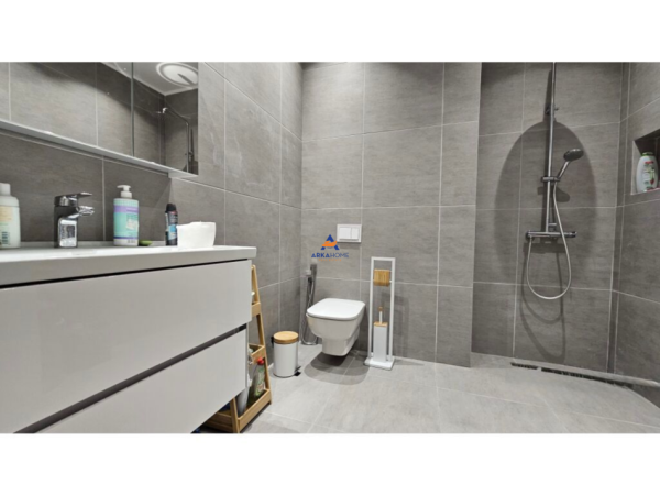 Durres, shitet apartament 2+1+Ballkon Kati 3, 82 m² 230.000 € (SAN PIETRO, GJIRI I LALZIT)