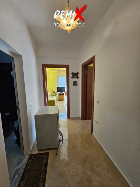 Durres, jepet me qera apartament 1+1+Aneks+Ballkon Kati 7, 65 m² 300 € 