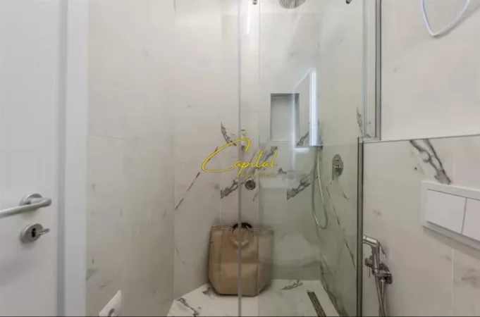 Tirane, jepet me qera apartament 1+1 Kati 5, 64 m² 700 € (MYSLYM SHYRI)