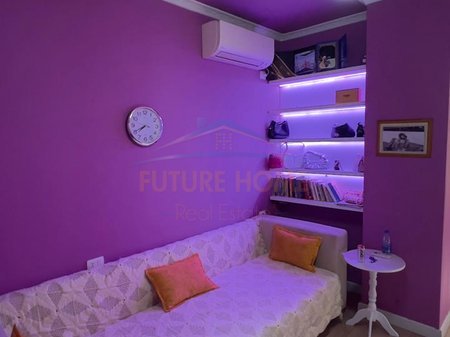 Shitet Apartament 1+1 Prane Eleonores, Kodra e Diellit, Tirane.