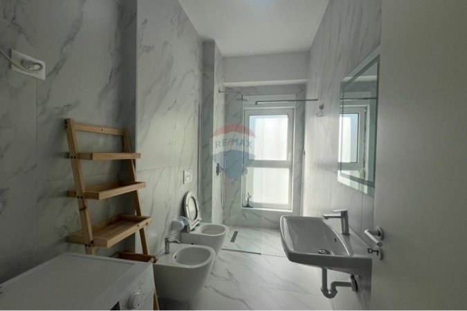Tirane, jepet me qera apartament 1+1 Kati 1, 60 m² 450 € (Kompleksi Kaimi)