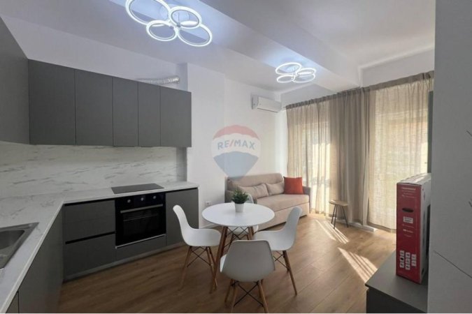 Tirane, jepet me qera apartament 1+1 Kati 1, 60 m² 450 € (Kompleksi Kaimi)
