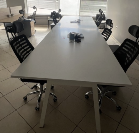 Tirane, shes Mobilje zyre 500 € - +355 68 483 0406
