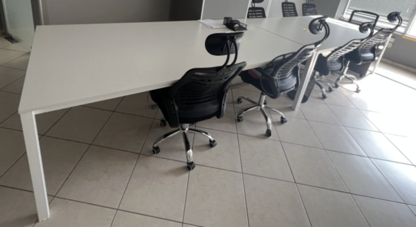 Tirane, shes Mobilje zyre 500 € - +355 68 483 0406