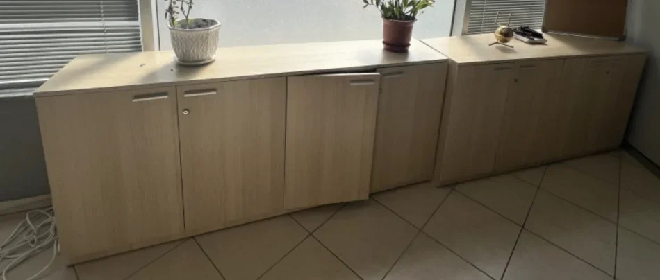 Tirane, shes Mobilje zyre 500 € - +355 68 483 0406