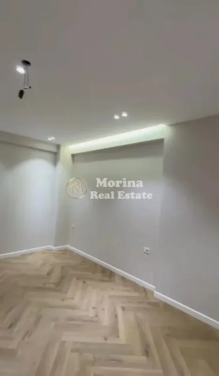 Tirane, jepet me qera apartament 2+1+Ballkon Kati 6, 128 m² 1.000 € (Oasis Rezidence, Astir)