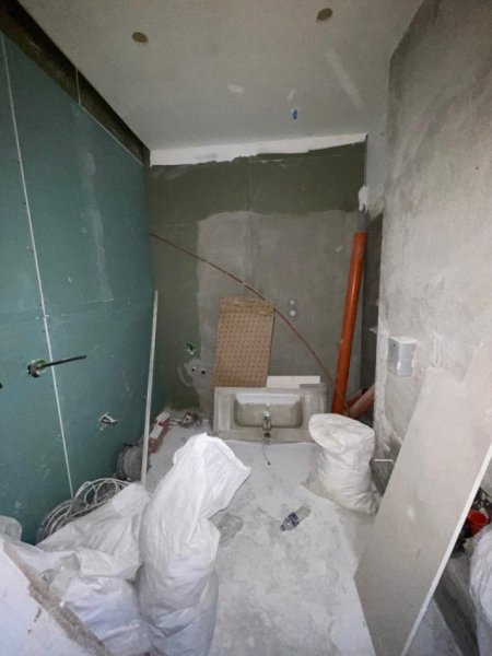 Tirane, shitet apartament 2+1+Ballkon Kati 6, 101 m² 130.000 € (Fresk)