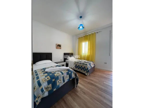 Tirane, Jepet me qira apartament 2+1+Ballkon Kati 8, 98 m² (Pazari i Ri)
