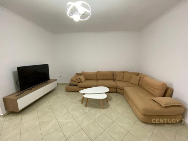 Tirane, jepet me qera apartament 1+1 Kati 5, 72 m² 500 € (Astir)