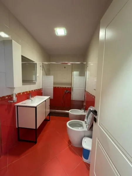 Tirane, shitet apartament 1+1 Kati 7, 70 m² 145.000 € (rruga xhanfize keko)