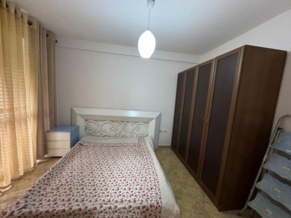 Tirane, jap me qera apartament 1+1 Kati 2, 500 € 