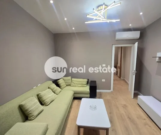 Shkoder, jepet me qera apartament 2+1+Ballkon Kati 0, 82 m² (GJUHADOL)