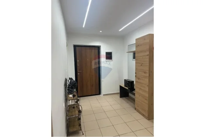 Tirane, jepet me qera apartament 1+1 Kati 2, 68 m² 550 € 