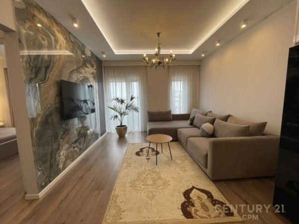 Tirane, jepet me qera apartament 2+1+Aneks+Ballkon Kati 6, 89 m² 900 € (Kompleksi Quartum)