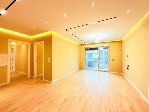 Tirane, jepet me qera zyre , 800 € (Rruga Jordan Misja)