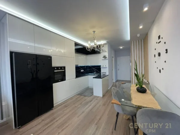Tirane, shes apartament 2+1 Kati 6, 89 m² (Kompleksi Quatrum)