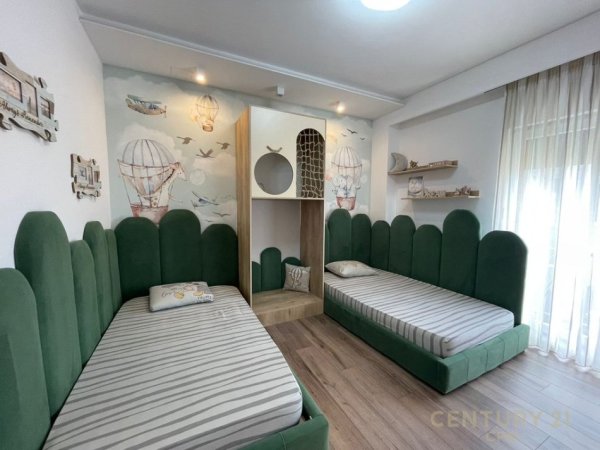 Tirane, shes apartament 2+1 Kati 6, 89 m² (Kompleksi Quatrum)