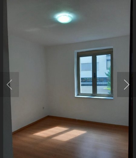 Tirane, jepet me qera apartament 3+1+Ballkon Kati 2, 90 m² 600 € 