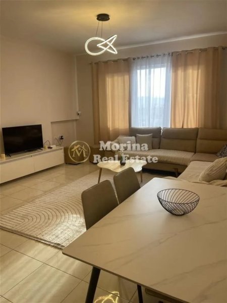 Tirane, jepet me qera apartament 2+1+Ballkon Kati 4, 100 m² 500 € (Kamez)