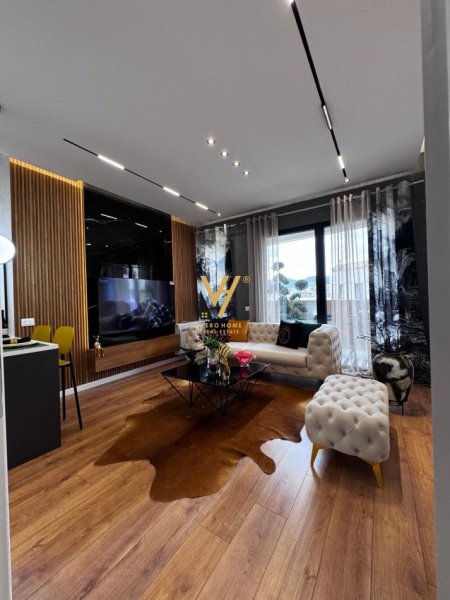 Tirane, shitet apartament 1+1+Ballkon Kati 8, 74 m² (VASIL SHANTO)