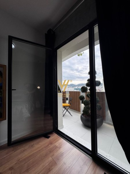 Tirane, shitet apartament 1+1+Ballkon Kati 8, 74 m² (VASIL SHANTO)