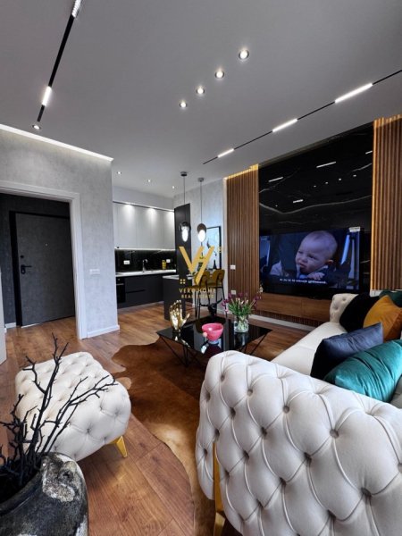 Tirane, shitet apartament 1+1+Ballkon Kati 8, 74 m² (VASIL SHANTO)