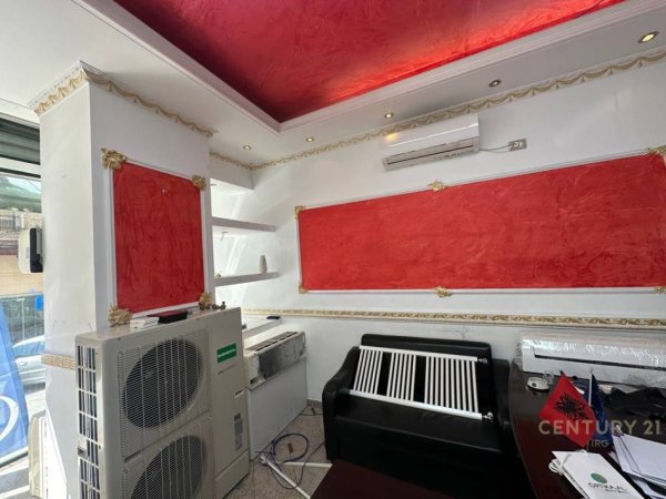 Tirane, jepet me qera ambjent biznesi Kati 0, 50 m² 400 € (Rr. Muhamet Gjollesha)
