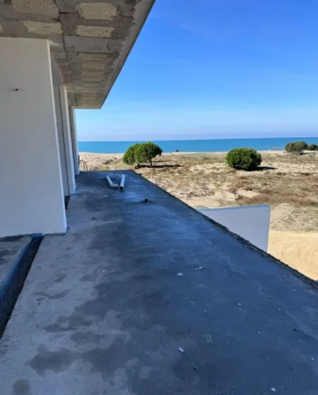 Durres, shitet apartament 3+1 Kati 3, 155 m² 338000 € (Porto Lalzi)