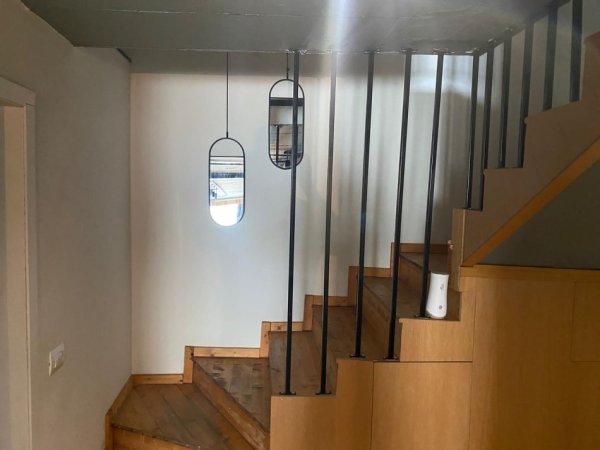 Tirane, jepet me qera apartament duplex 2+1 , 80 m² 550 € (Golden Park 3)