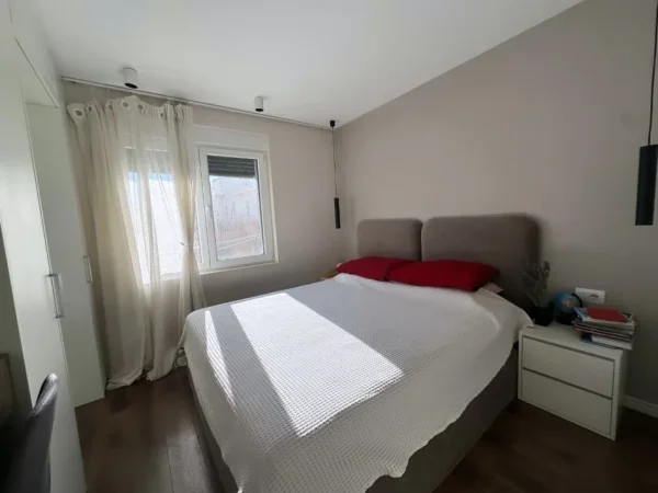 Tirane, shitet apartament 3+1 , 130 m² 230.000 € (21 DHJETORI)