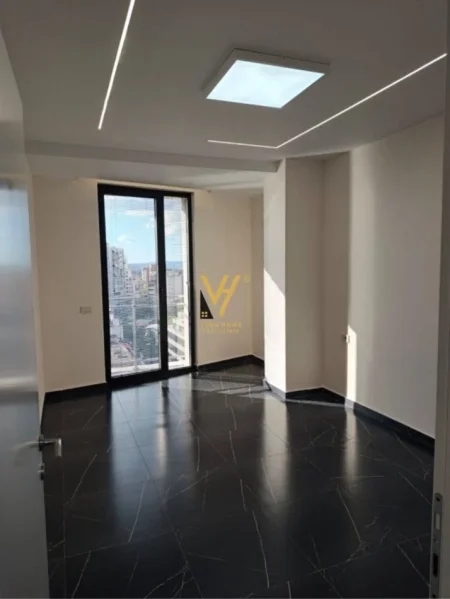 Tirane, jepet me qera zyre Kati 6, 75 m² 580 € (MINE PEZA)