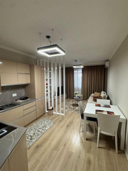 Tirane, jepet me qera apartament 1+1 Kati 4, 65 m² 850 € (SQUARE 21)